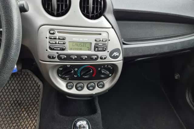 Ford Ka (2006) thumbnail 2