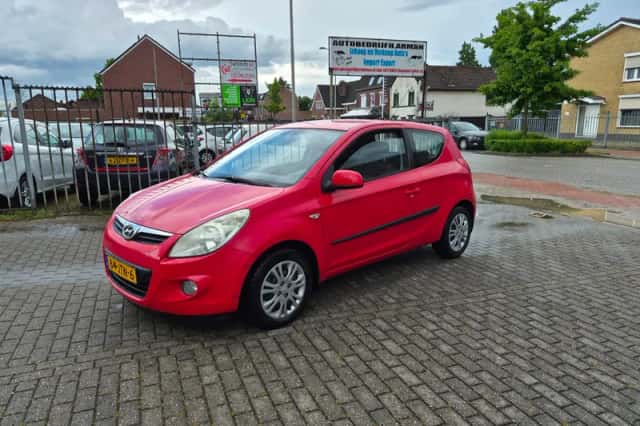 Hyundai i20 (2009) thumbnail 1