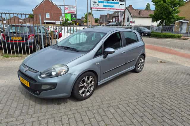 Fiat Punto Evo (2011) thumbnail 1
