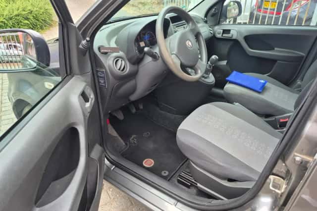 Fiat Panda (2011) thumbnail 3
