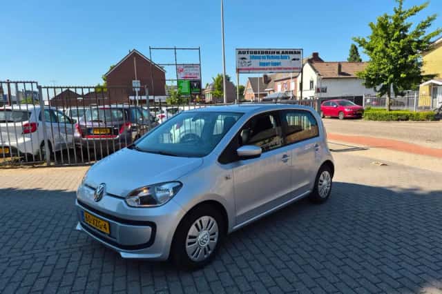 Volkswagen Up! (2012) thumbnail 1