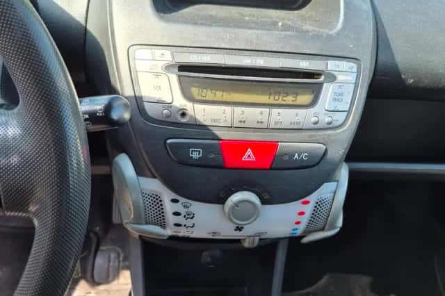 Citroën C1 (2013) thumbnail 2