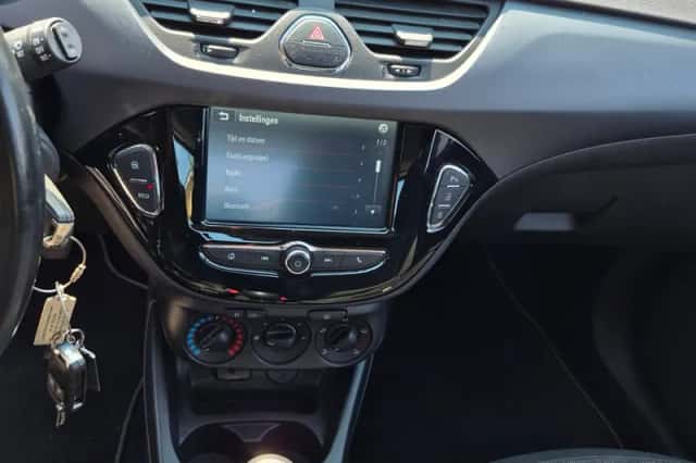 Opel Corsa (2019) thumbnail 2