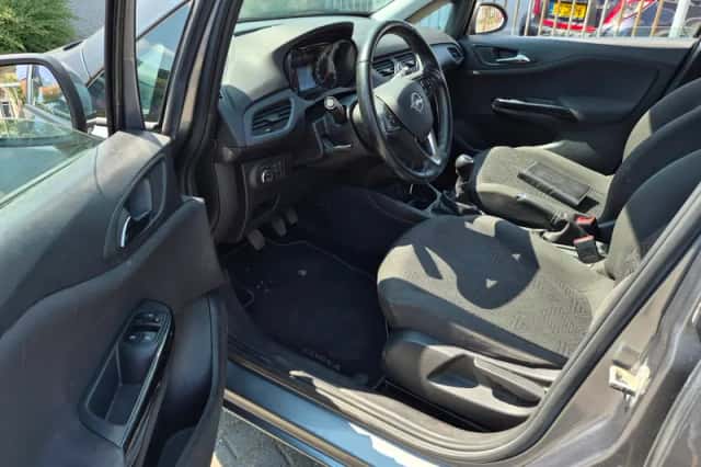 Opel Corsa (2019) thumbnail 3