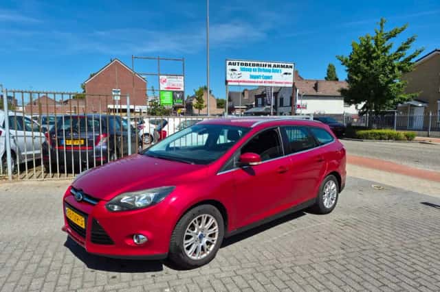 Ford Focus (2012) thumbnail 1
