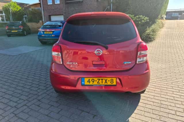 Nissan Micra (2013) thumbnail 4