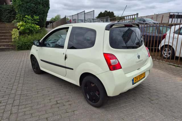 Renault Twingo (2011) thumbnail 4