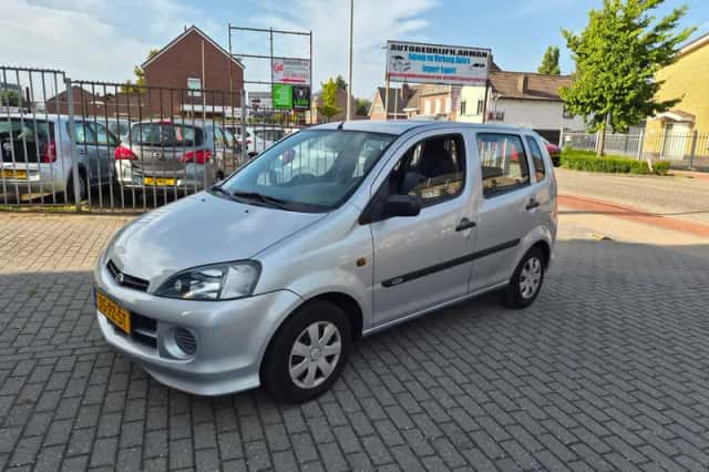 Daihatsu Young RV (2005) thumbnail 1