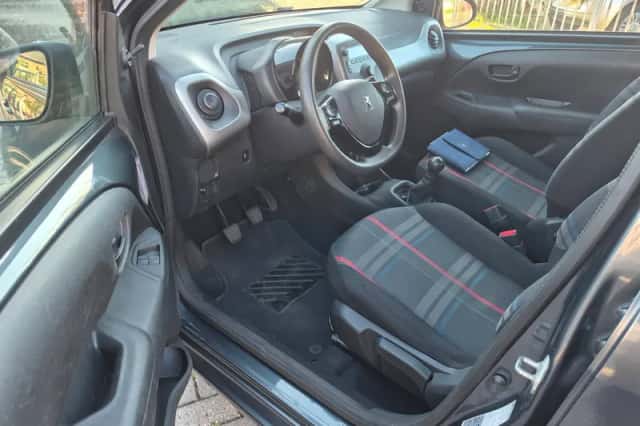 Peugeot 108 (2015) thumbnail 5