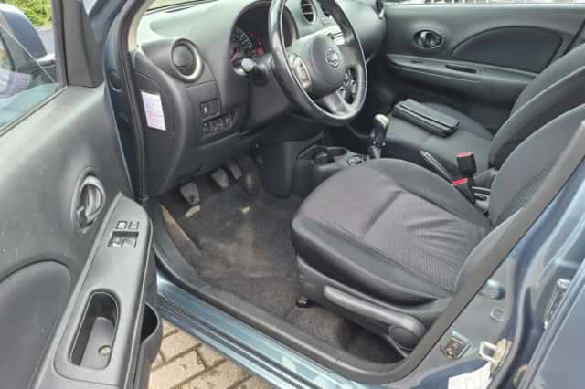 Nissan Micra (2012) thumbnail 3