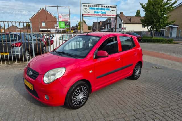 Kia Picanto (2010) thumbnail 1