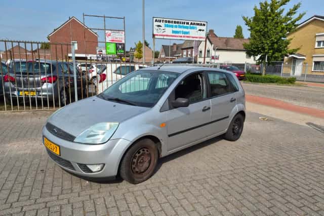 Ford Fiesta (2004) thumbnail 1