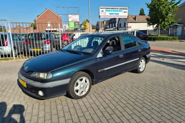 Renault Laguna (1998) thumbnail 1
