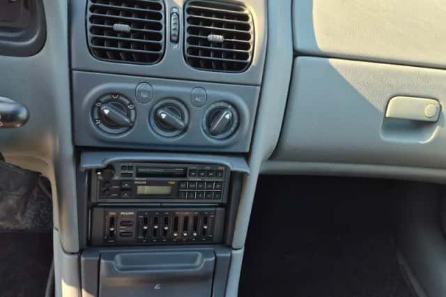 Renault Laguna (1998) thumbnail 2
