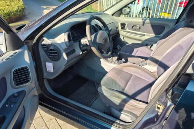 Renault Laguna (1998) thumbnail 3