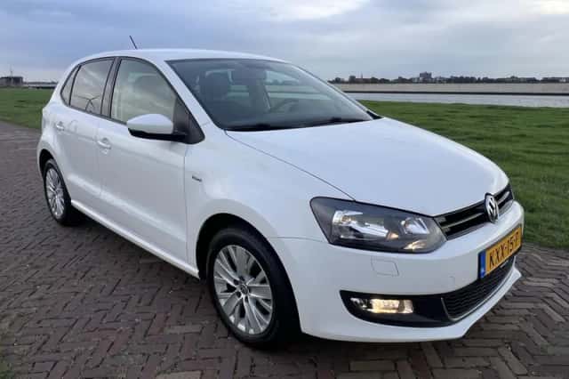 Volkswagen Polo (2013) thumbnail 3