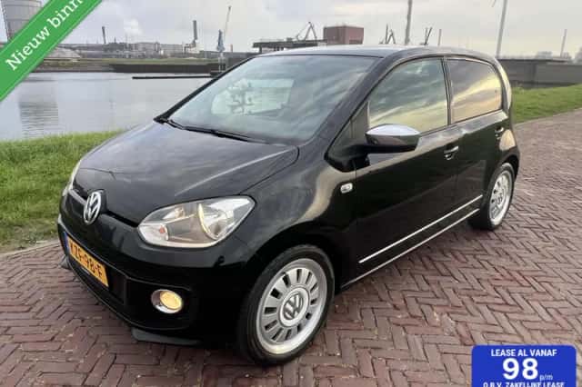 Volkswagen Up! (2016) thumbnail 1