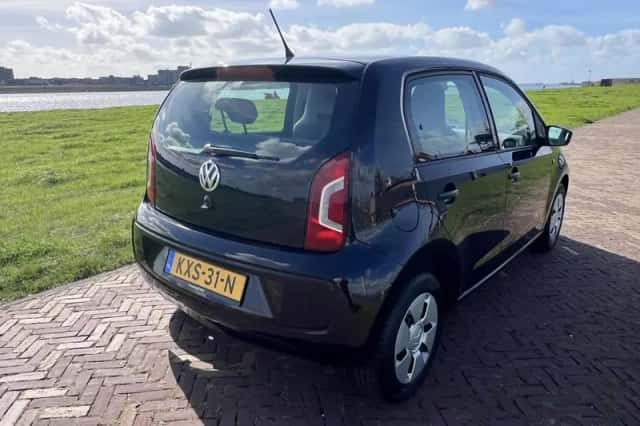 Volkswagen Up! (2014) thumbnail 5