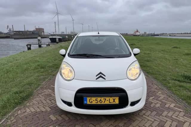 Citroën C1 (2010) thumbnail 2