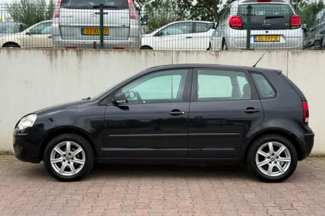 Volkswagen Polo (2008) thumbnail 4