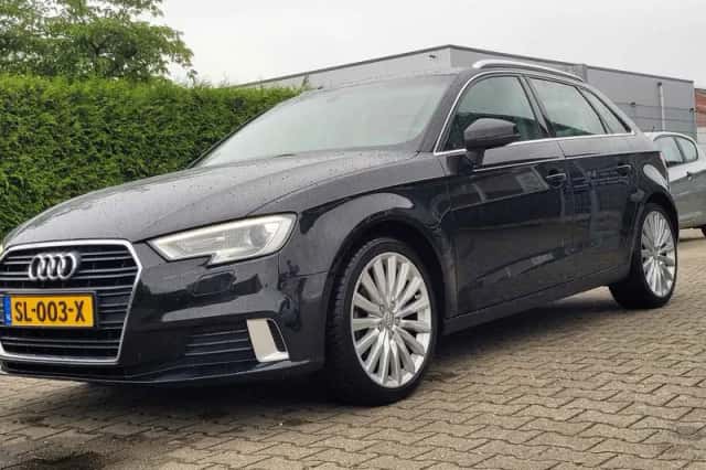 Audi A3 (2017) thumbnail 2