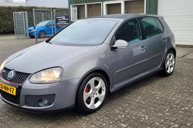 Volkswagen Golf (2005) thumbnail 4