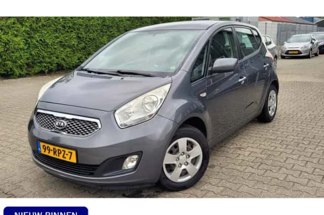 Kia Venga (2011) thumbnail 1