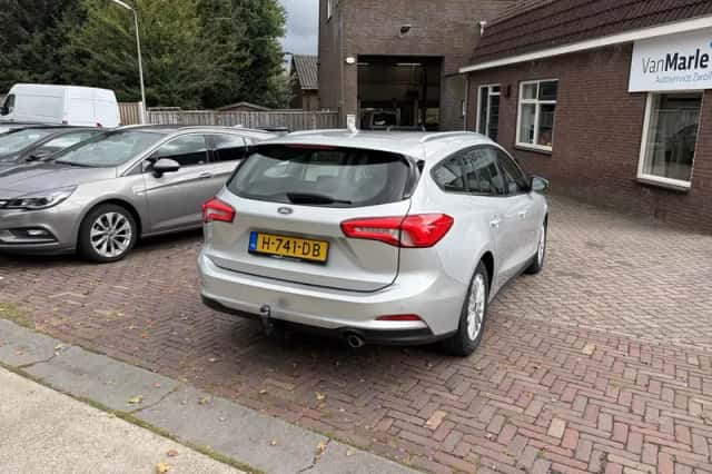 Ford Focus (2020) thumbnail 4