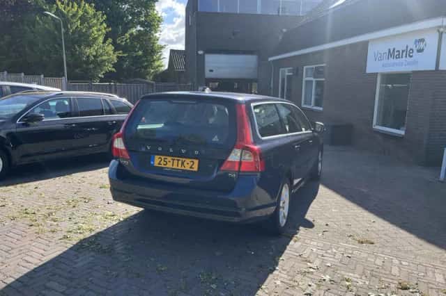 Volvo V70 (2012) thumbnail 4