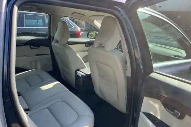 Volvo V70 (2012) thumbnail 6