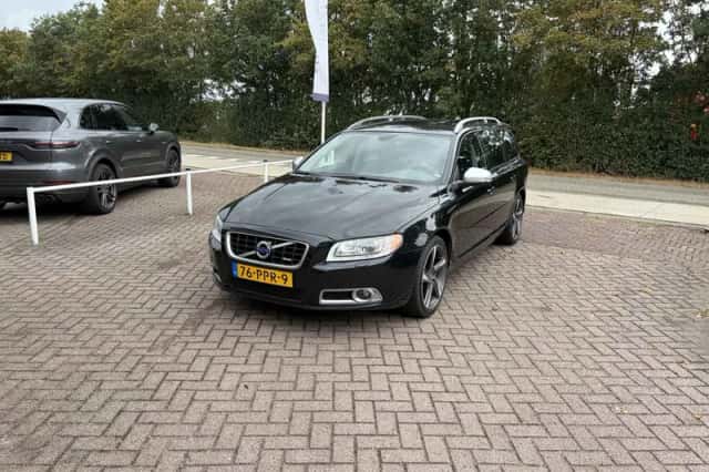 Volvo V70 (2011) thumbnail 2