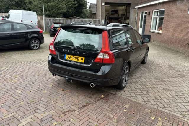 Volvo V70 (2011) thumbnail 4