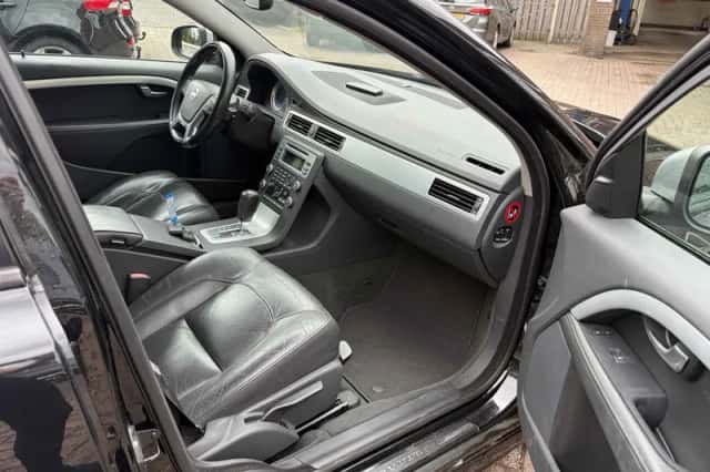 Volvo V70 (2011) thumbnail 5