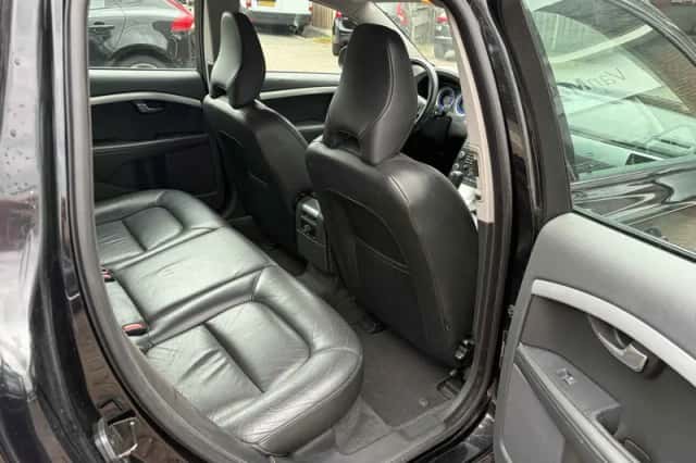 Volvo V70 (2011) thumbnail 6