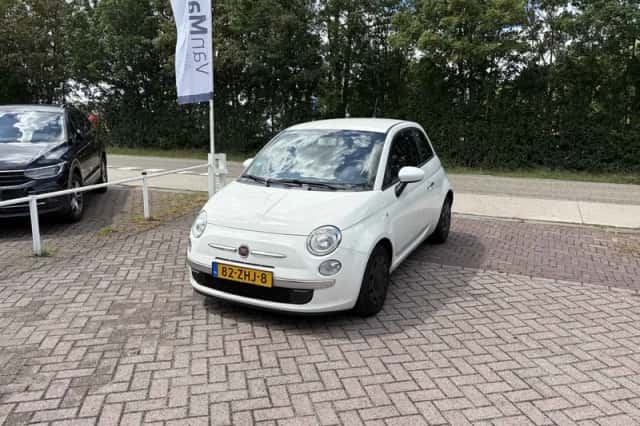 Fiat 500 (2012) thumbnail 2