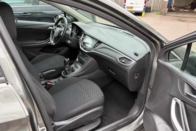 Opel Astra (2017) thumbnail 5