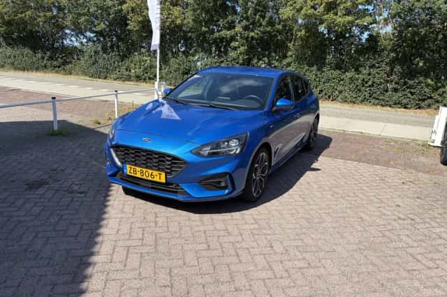 Ford Focus (2019) thumbnail 2