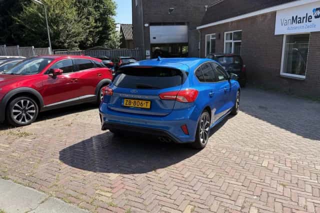 Ford Focus (2019) thumbnail 4