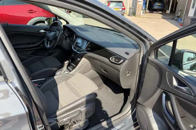 Opel Astra (2016) thumbnail 5