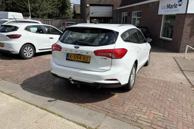 Ford Focus (2020) thumbnail 4