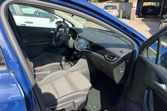 Opel Astra (2018) thumbnail 5
