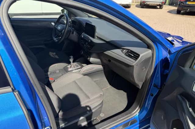 Ford Focus (2019) thumbnail 5