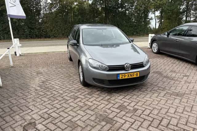 Volkswagen Golf (2012) thumbnail 1