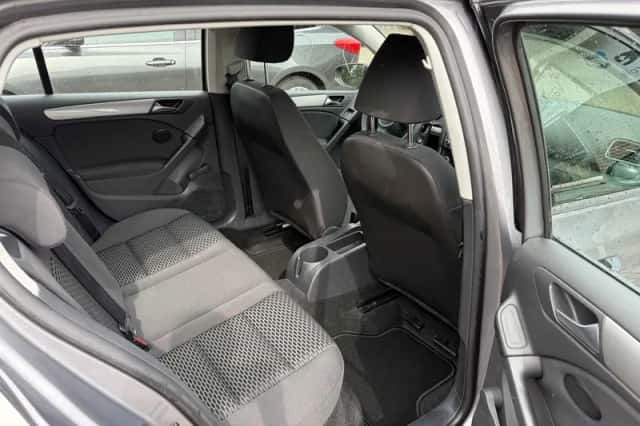 Volkswagen Golf (2012) thumbnail 6