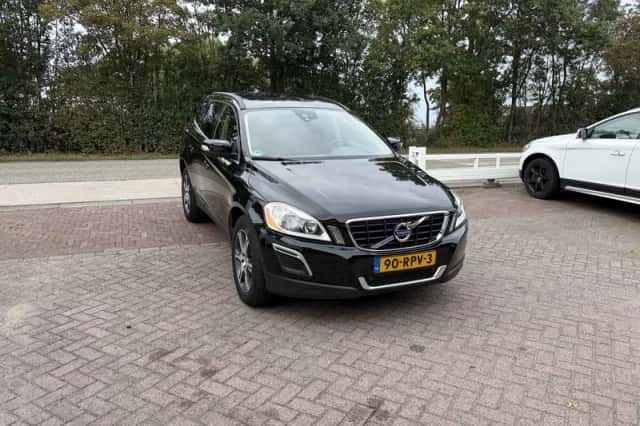 Volvo XC60 (2011) thumbnail 1