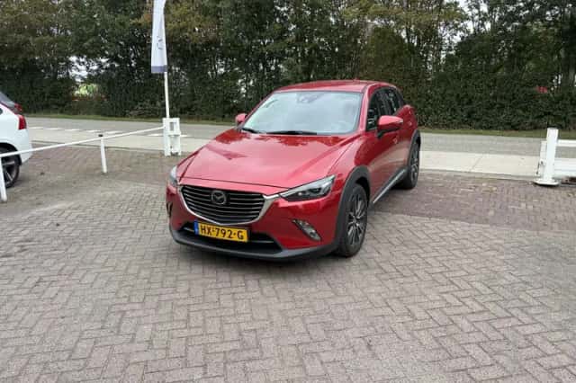 Mazda CX-3 (2016) thumbnail 2