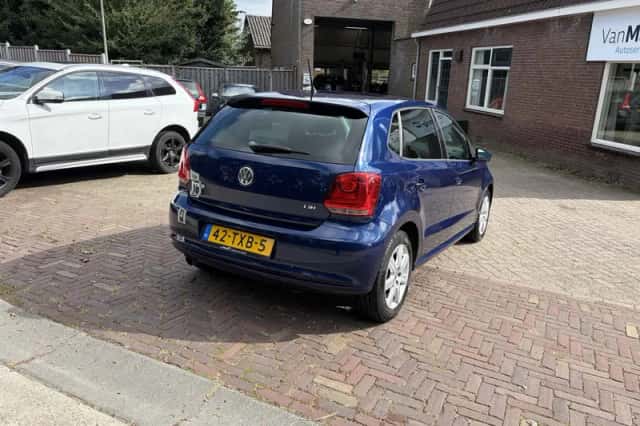 Volkswagen Polo (2012) thumbnail 4