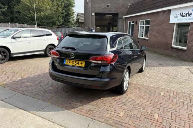 Opel Astra (2017) thumbnail 4