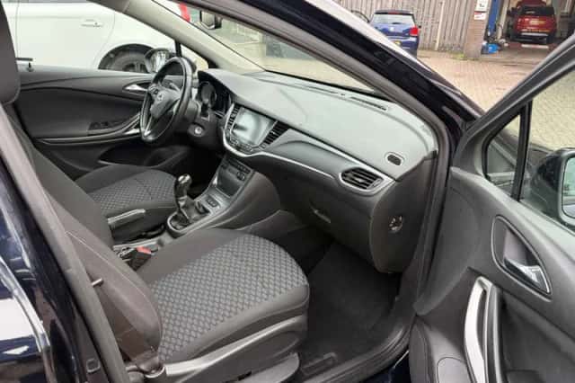Opel Astra (2017) thumbnail 5