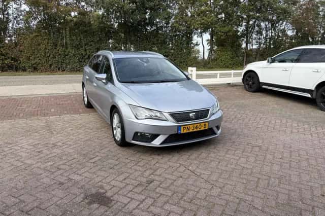 SEAT Leon (2017) thumbnail 1